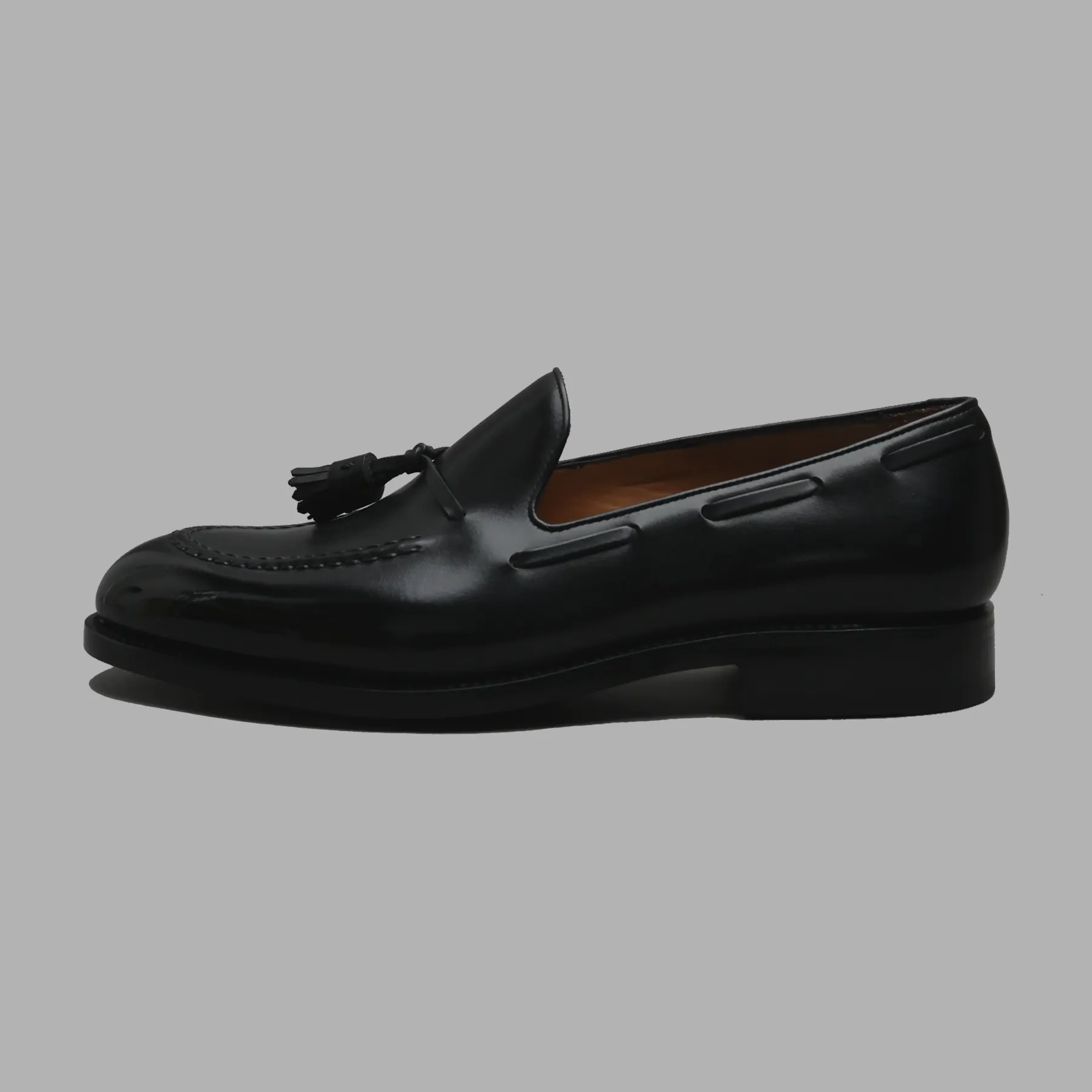 Tassel Loafer in Black Calf Leather