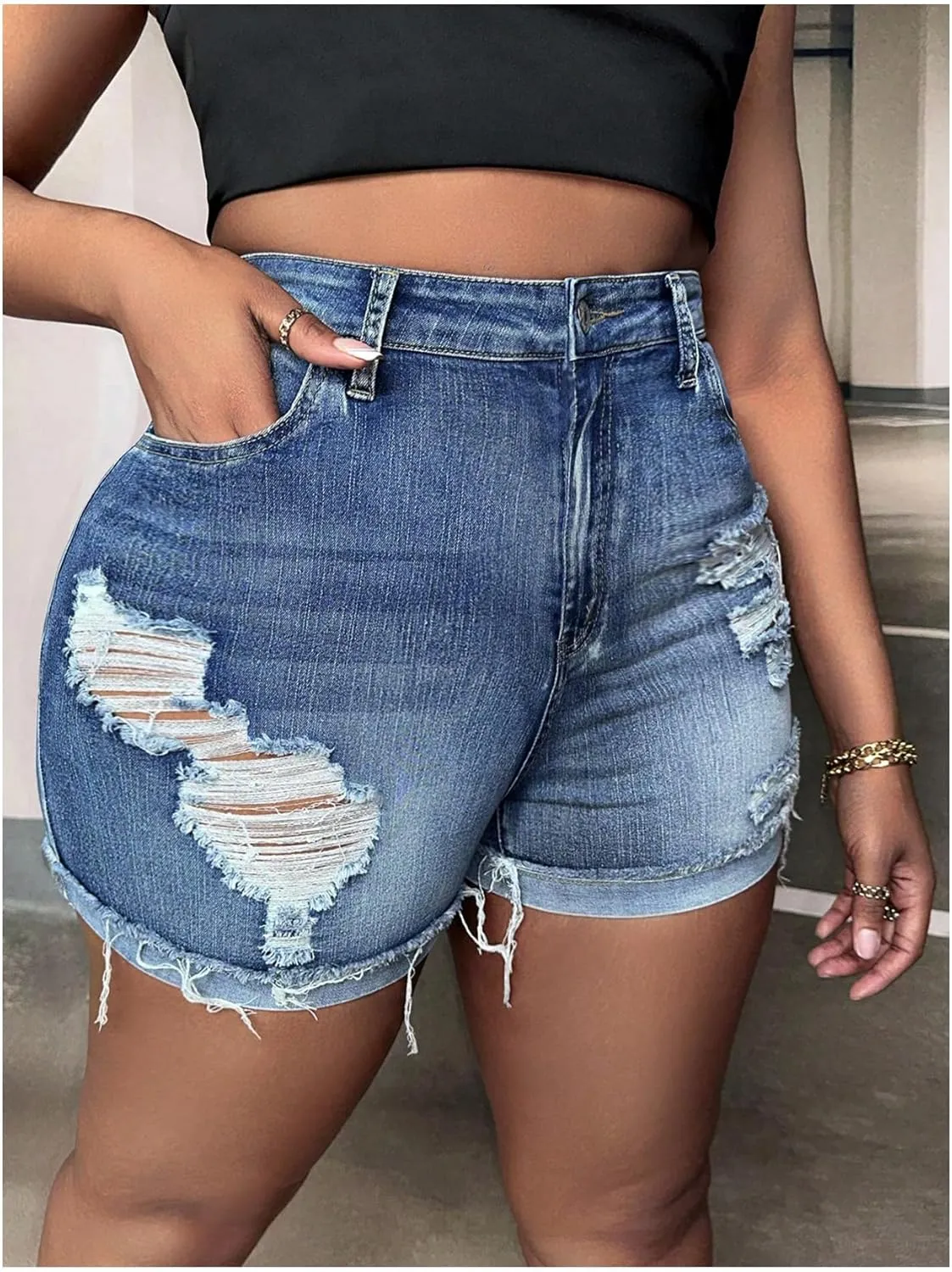 WDIRARA Women's Plus Size High Waist Button Distressed Ripped Casual Denim Shorts