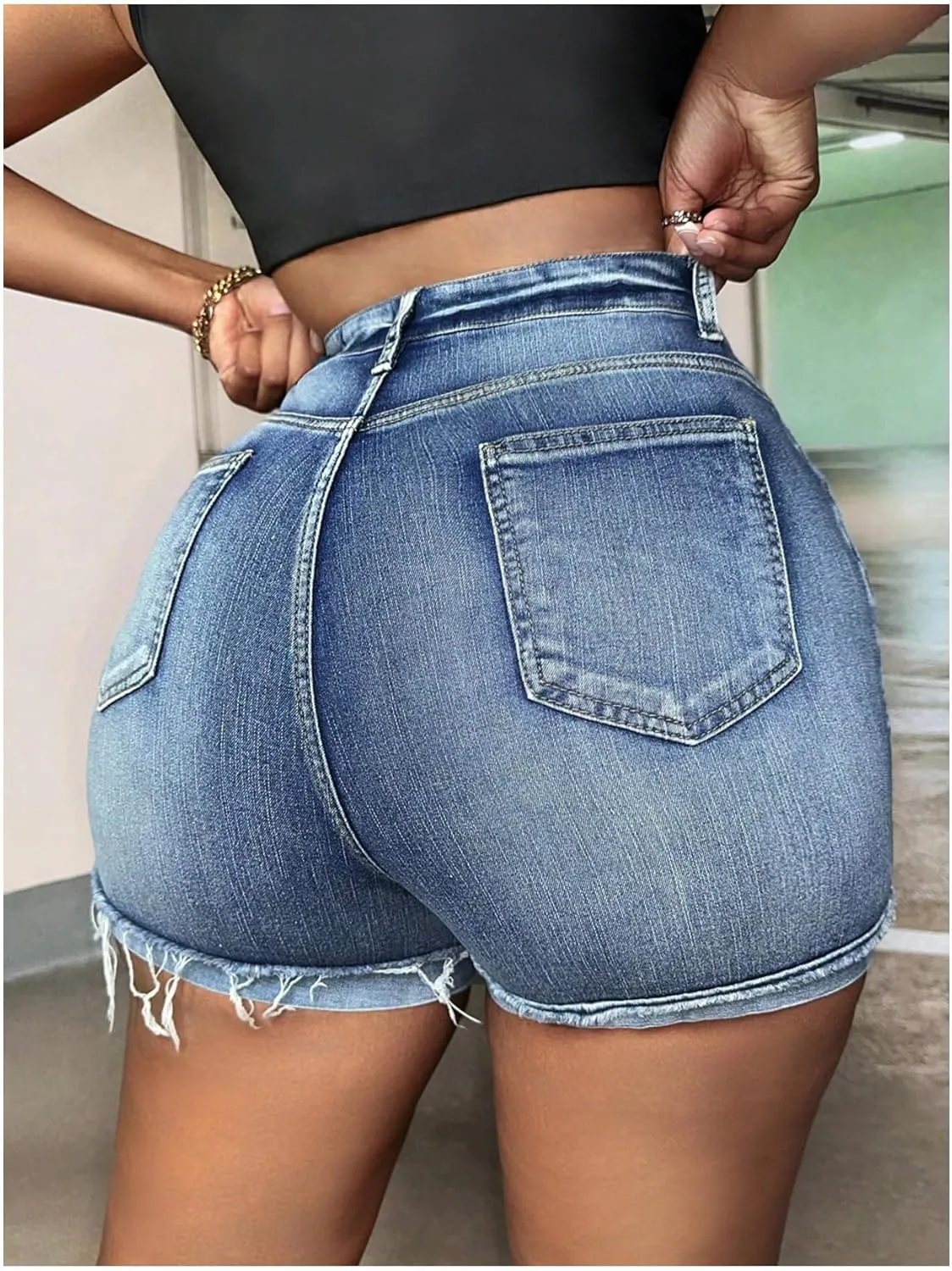 WDIRARA Women's Plus Size High Waist Button Distressed Ripped Casual Denim Shorts