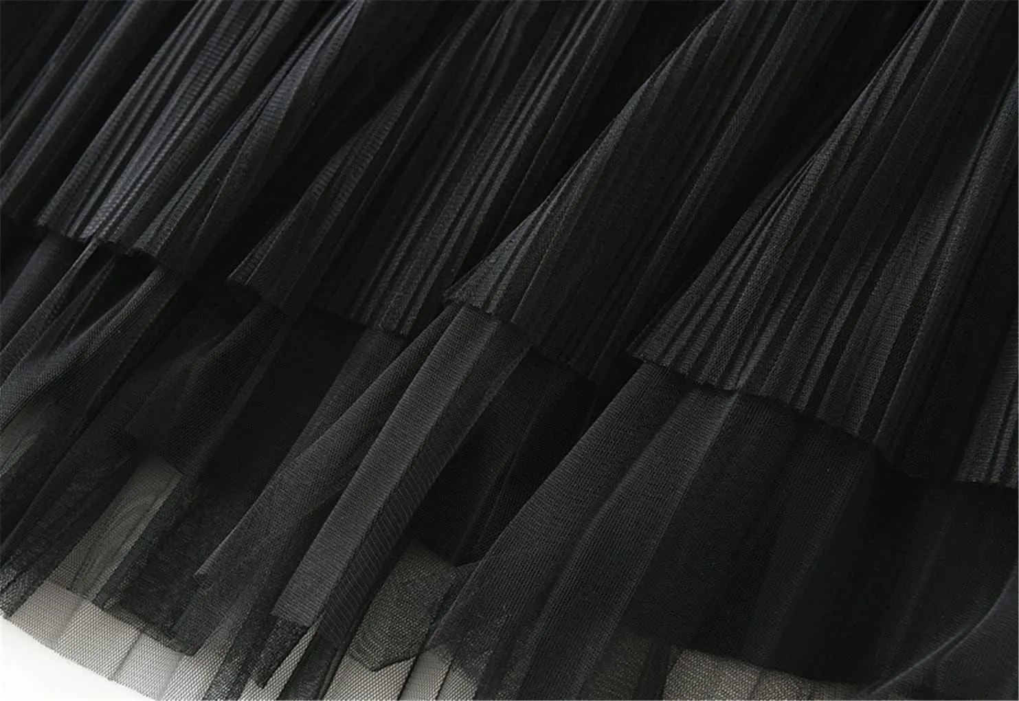 Women Pleated Skirt Fashion Midi Long Velvet Skirts Mesh Skirt