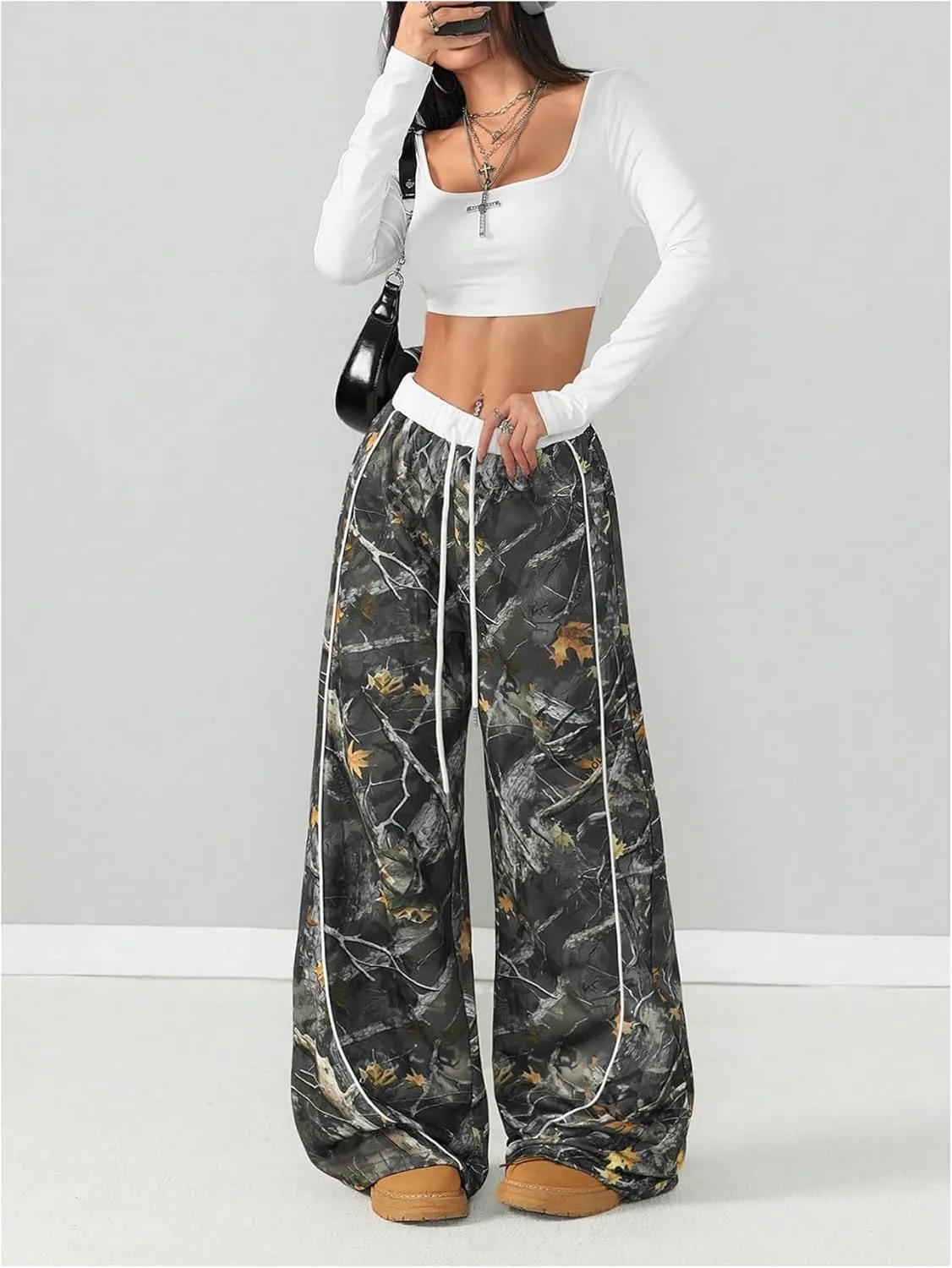 Women's Graphic Y2K Camo Print Wide Leg Pants Drawstring Waist Long Trousers Streetwear